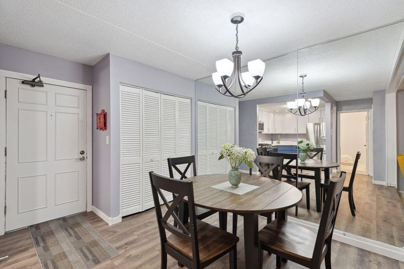 6730 Vernon Ave S #213, Edina, MN 55436