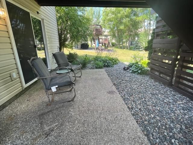 1243 Parkside Ln, Waconia, MN 55387