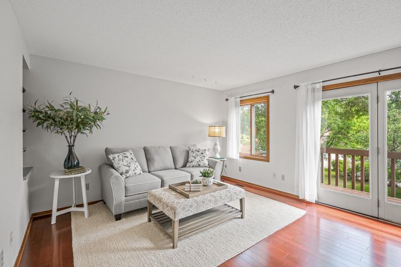 2039 9th Ave E, North Saint Paul, MN 55109