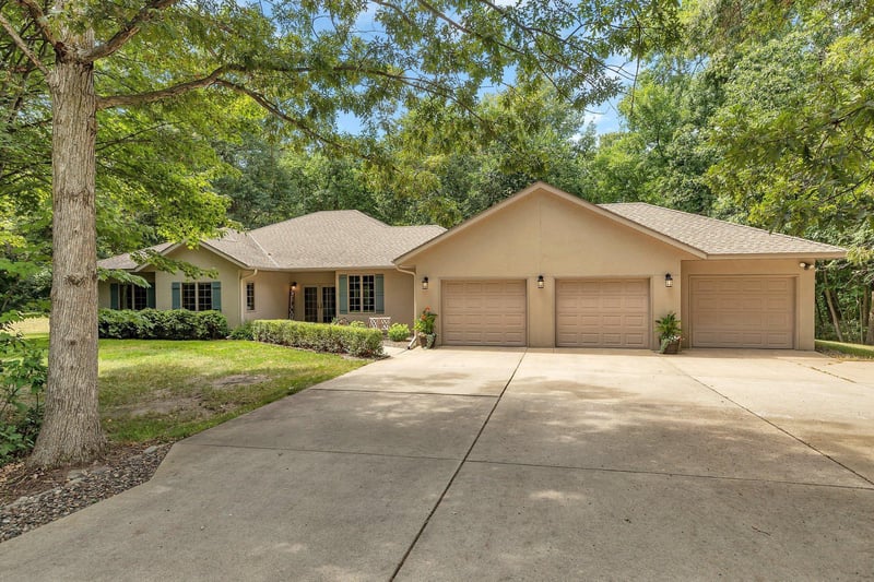 25409 Lena Ln, Rockville, MN 56301