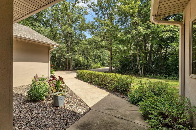 25409 Lena Ln, Rockville, MN 56301
