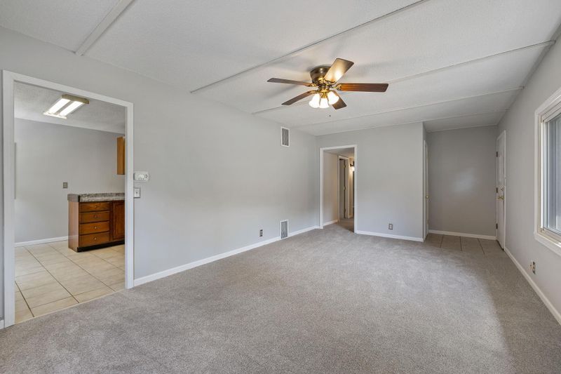 8620 Crest Rd, Bloomington, MN 55425