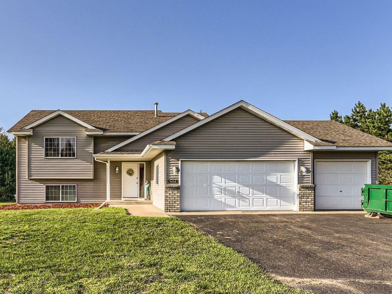 6536 401st St, North Branch, MN 55056