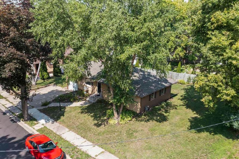 516 1st St SW, Faribault, MN 55021