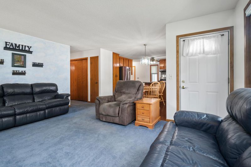 885 Laura St, Prescott, WI 54021