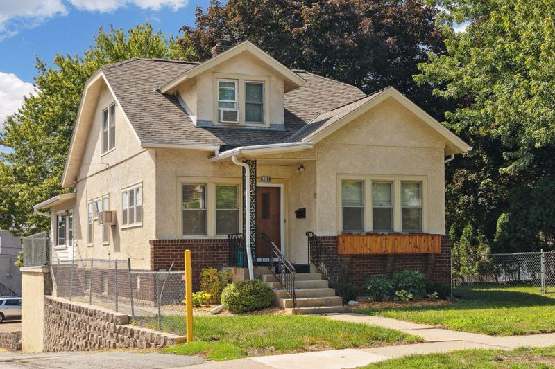 2216 Ulysses St NE, Minneapolis, MN 55418