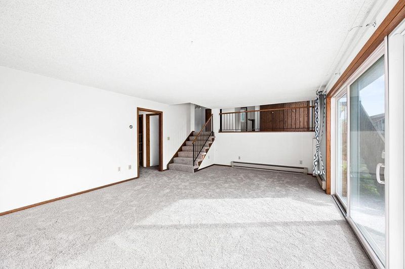 215 Thurber Rd, Duluth, MN 55803
