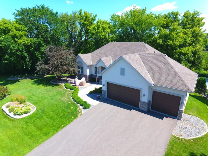 9338 Peony Ln N, Maple Grove, MN 55311