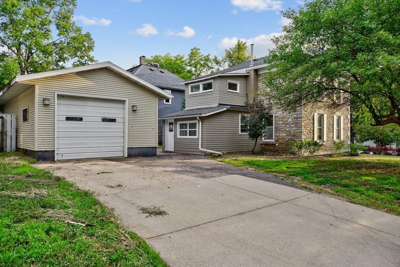 931 3rd Ave NW, Faribault, MN 55021