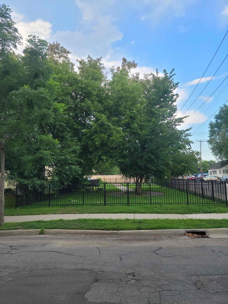 328 E 46th St, Minneapolis, MN 55419