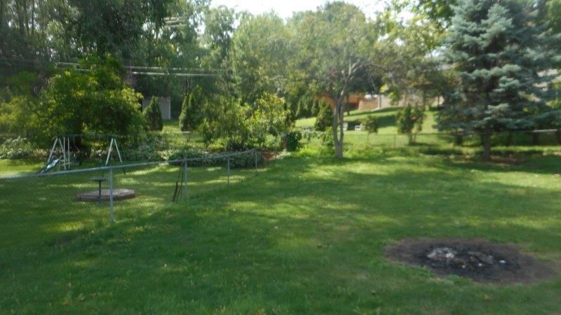 3221 Random Rd, Eagan, MN 55121