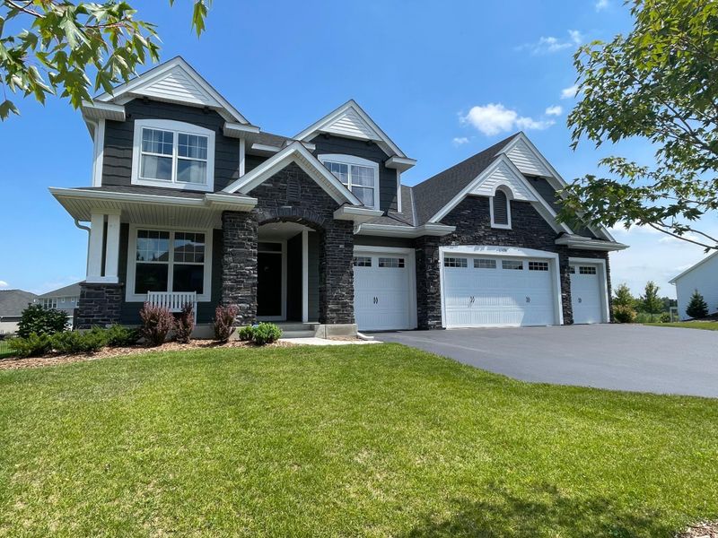 13096 Ayrfield Ct, Rosemount, MN 55068