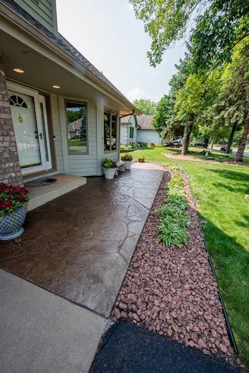 4654 Allendale Dr, White Bear Lake, MN 55127