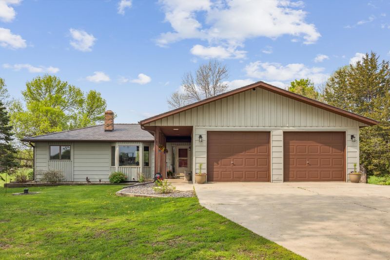 2343 Common St, Howard Lake, MN 55349