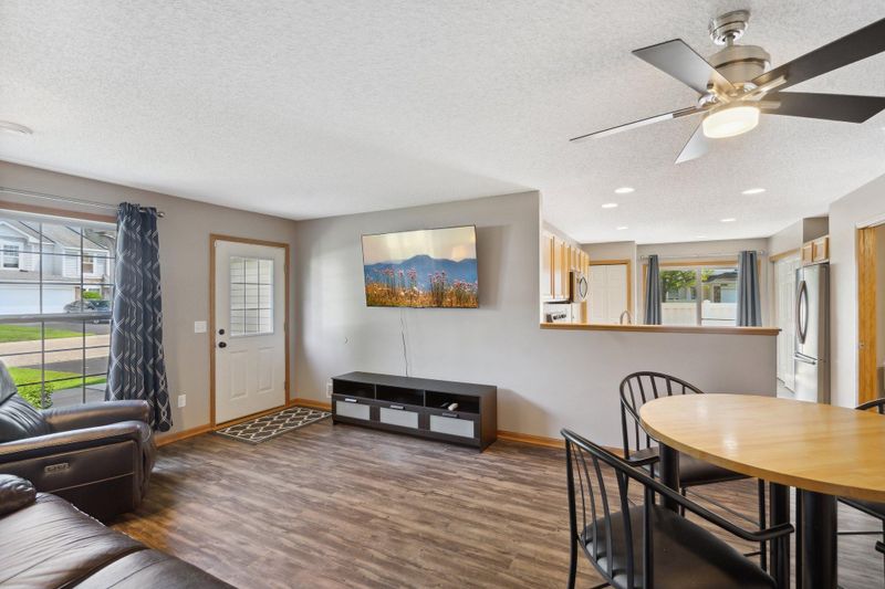 4970 149th St N #1, Hugo, MN 55038
