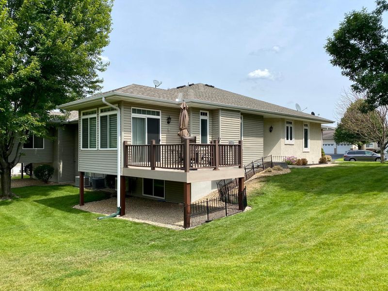 13058 Meadow Ln, Savage, MN 55378