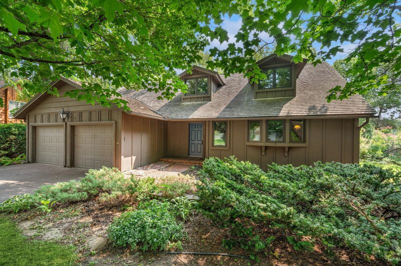 6730 Willow Ln, Brooklyn Center, MN 55430