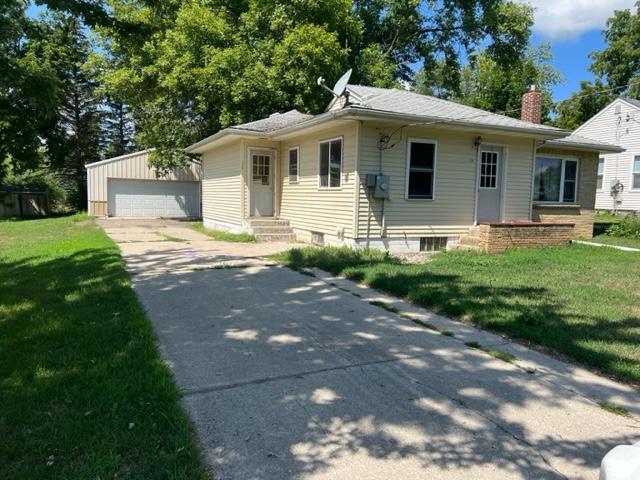 320 Main St N, Hector, MN 55342