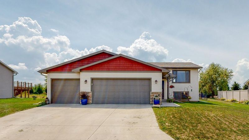 504 Southfork Pl SE, Kasson, MN 55944