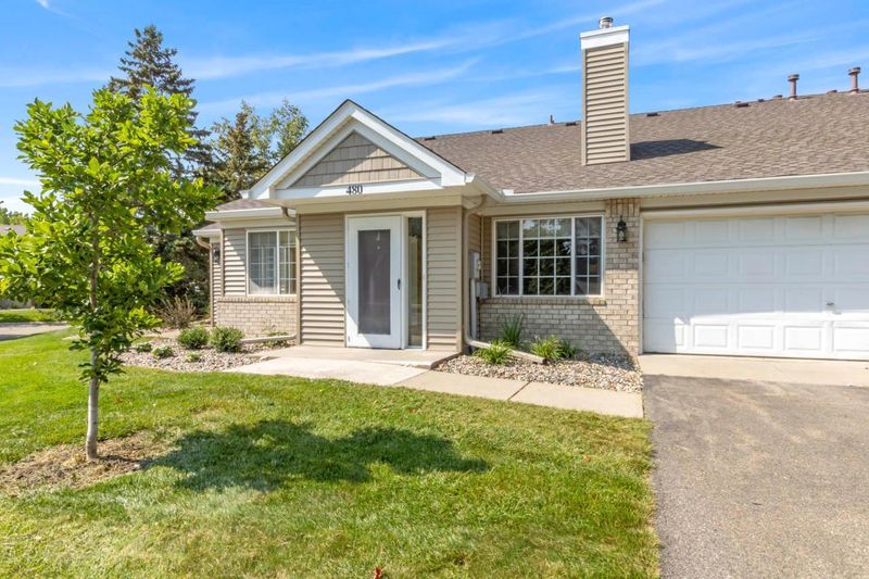 480 Frisco Ct, Chanhassen, MN 55317