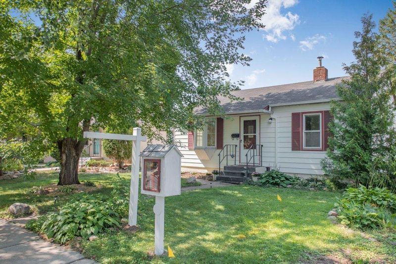 1471 Cohansey St, Saint Paul, MN 55117