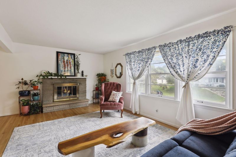 8620 Poplar Bridge Curve, Bloomington, MN 55437