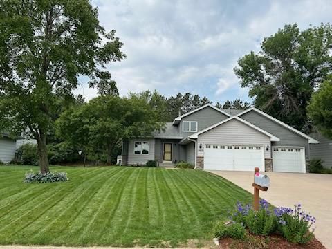 14676 Jay St NW, Andover, MN 55304