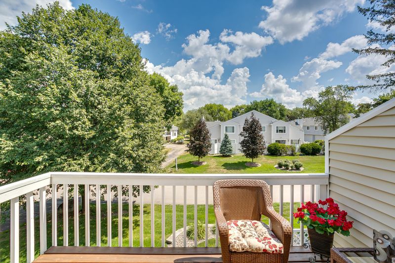 5508 Sanibel Dr, Minnetonka, MN 55343