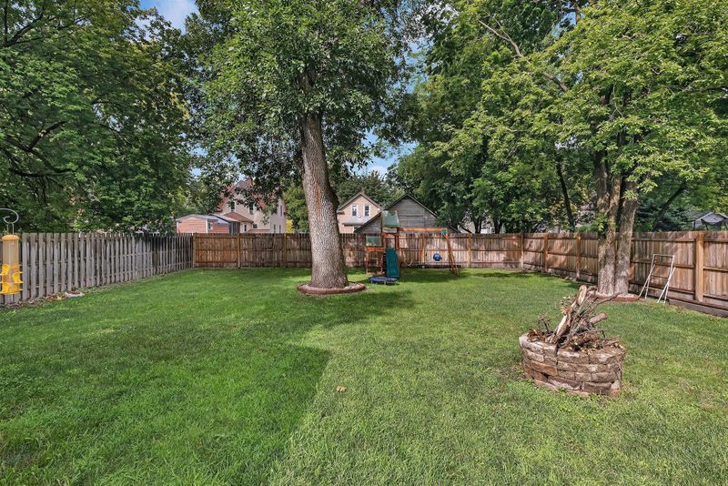 920 5th St SW, Willmar, MN 56201