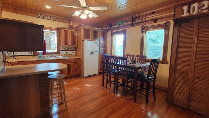 102 2nd St N, Canton, MN 55922