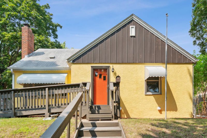 907 Humboldt Ave, West Saint Paul, MN 55118