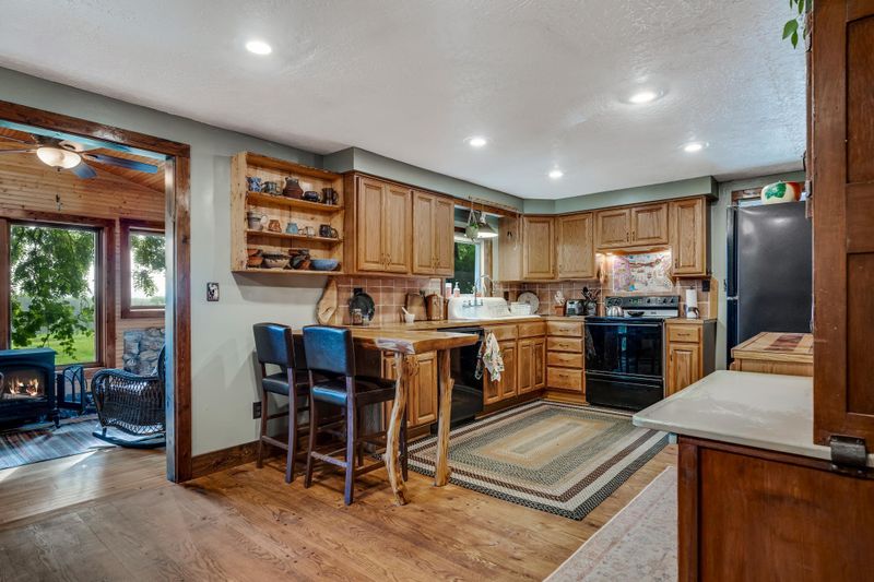 6282 State 26, La Crescent, MN 55947