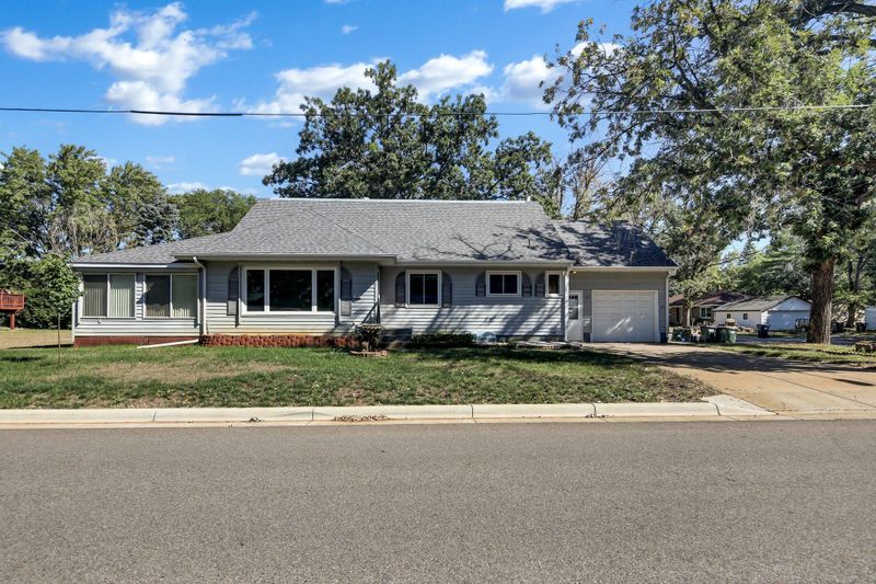 137 2nd St N, Waite Park, MN 56387
