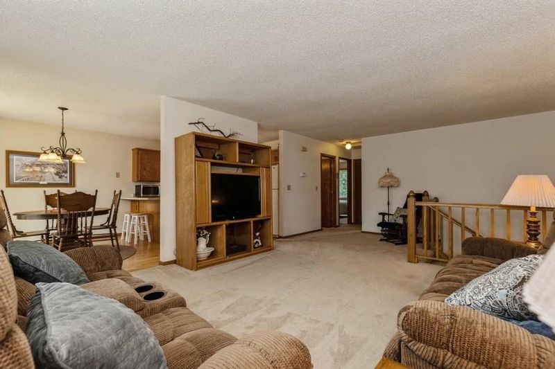 14509 Natchez Ave, Savage, MN 55378