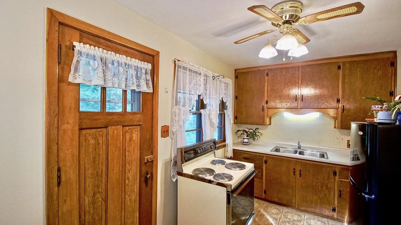 831 Wilkie St, Red Wing, MN 55066