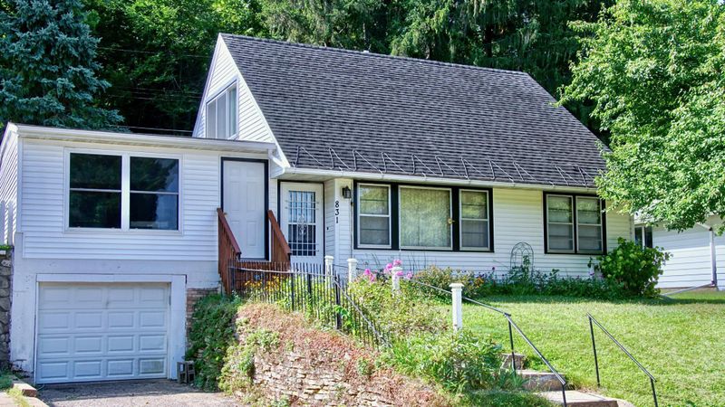 831 Wilkie St, Red Wing, MN 55066