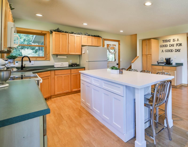 66114 186th Pl, Jacobson, MN 55752