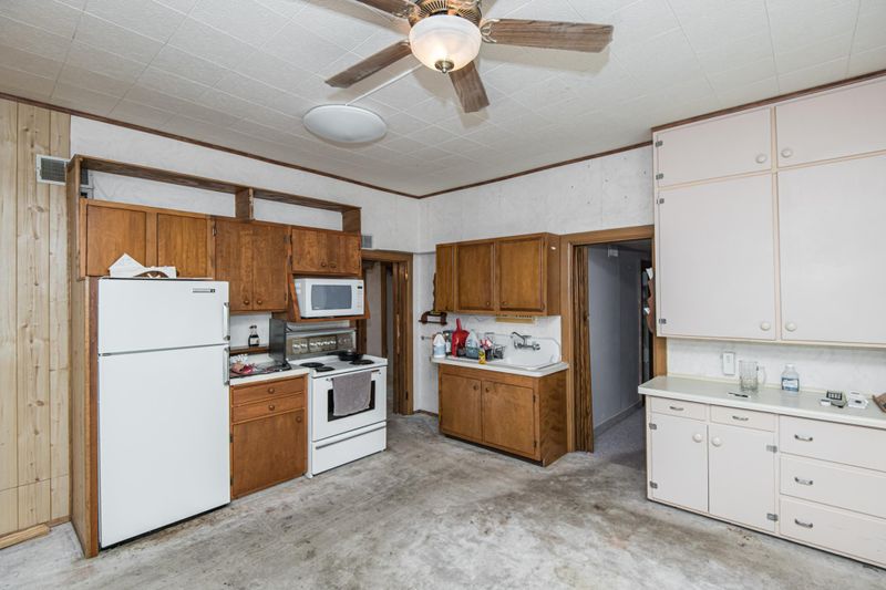 605 8th St SE, Rochester, MN 55904
