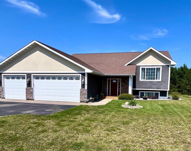1320 Whiting Rd NW #4, Bemidji, MN 56601