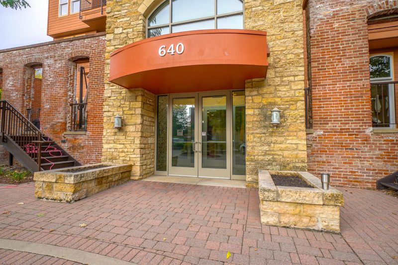 640 Main St N #4, Stillwater, MN 55082