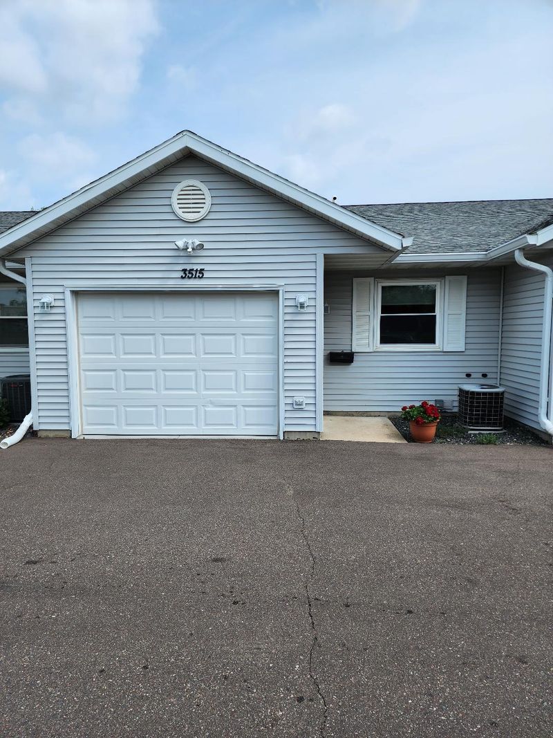 3515 Lever St #3515, Eau Claire, WI 54701