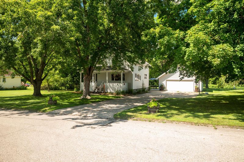 126 Springer Ave, Elmwood, WI 54740