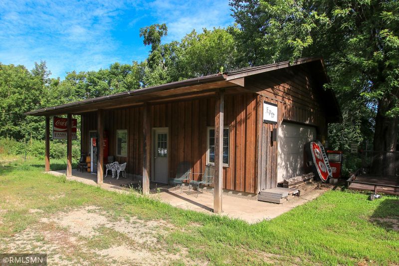 20607 600th Ave, Litchfield, MN 55355