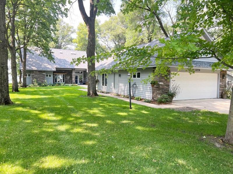 13778 Indian Beach Rd, Spicer, MN 56288