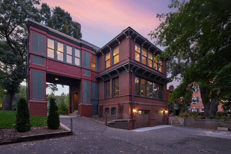 266 Summit Ave, Saint Paul, MN 55102