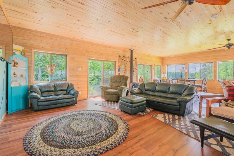 12419 Hannon Rd, Hibbing, MN 55746