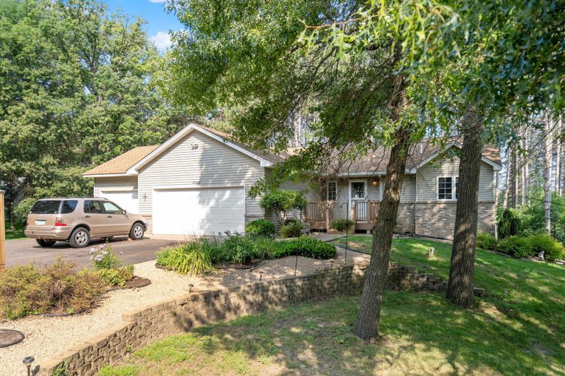 29420 Hillcrest Dr, Stacy, MN 55079