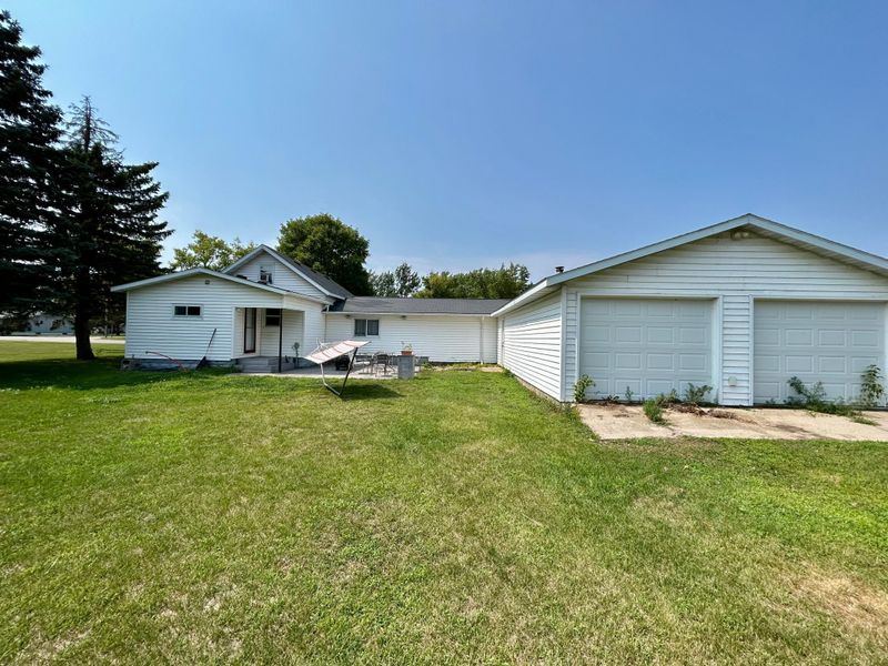 430 3rd Ave NW, Perham, MN 56573