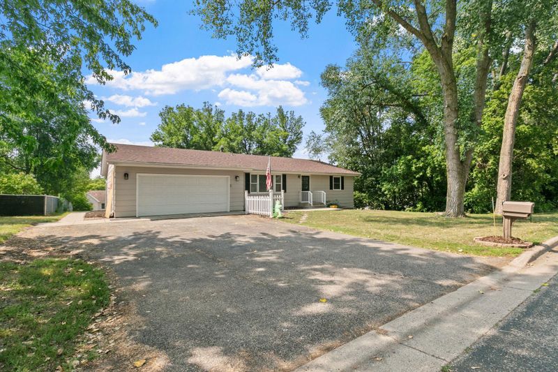 4171 Pleasant St SE, Prior Lake, MN 55372