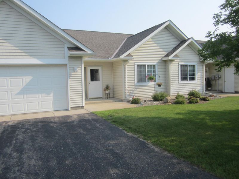733 31st St NW, Bemidji, MN 56601